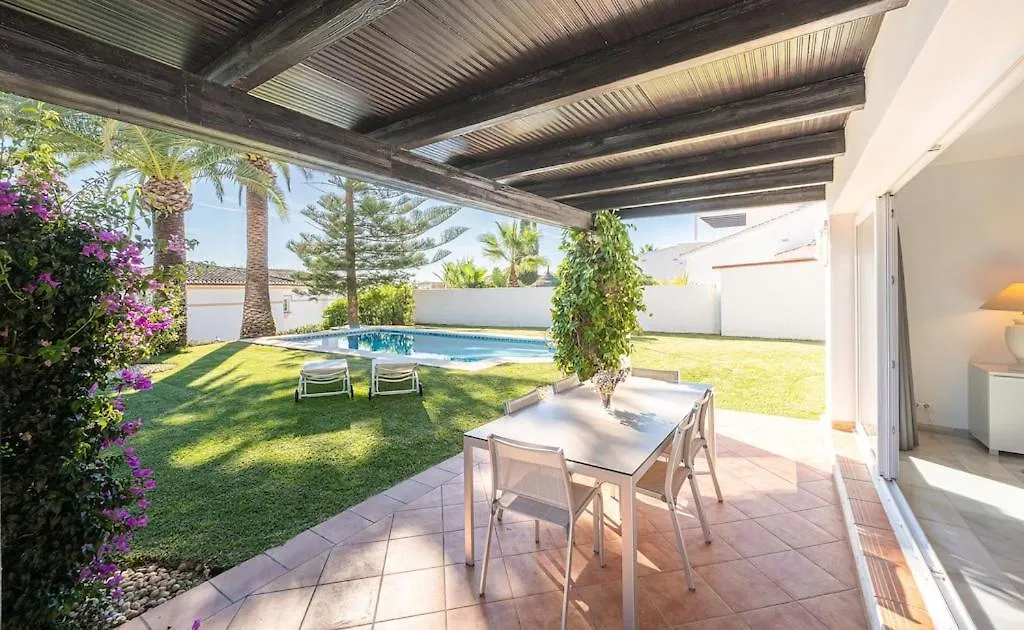 度假居 Villa Con Piscina Privada Y Jardin 马尔韦利亚