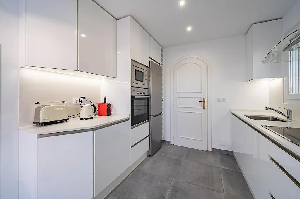 Villa Con Piscina Privada Y Jardin 马尔韦利亚