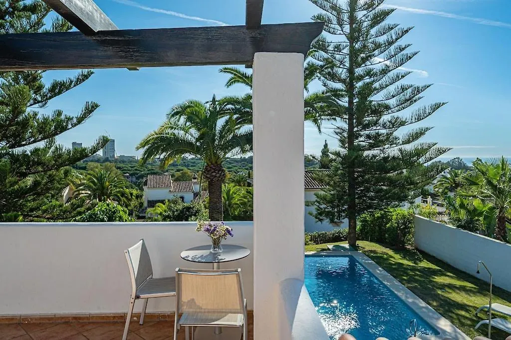 Villa Con Piscina Privada Y Jardin 马尔韦利亚 度假居